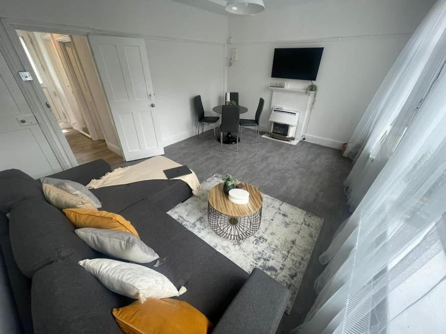 Apartamento Lovely 2 Bed On Tower Bridge Londres